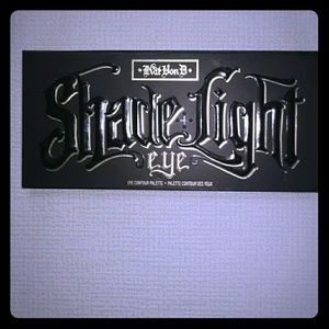 Kat Von D Shade and Light Eye Contour Palerte